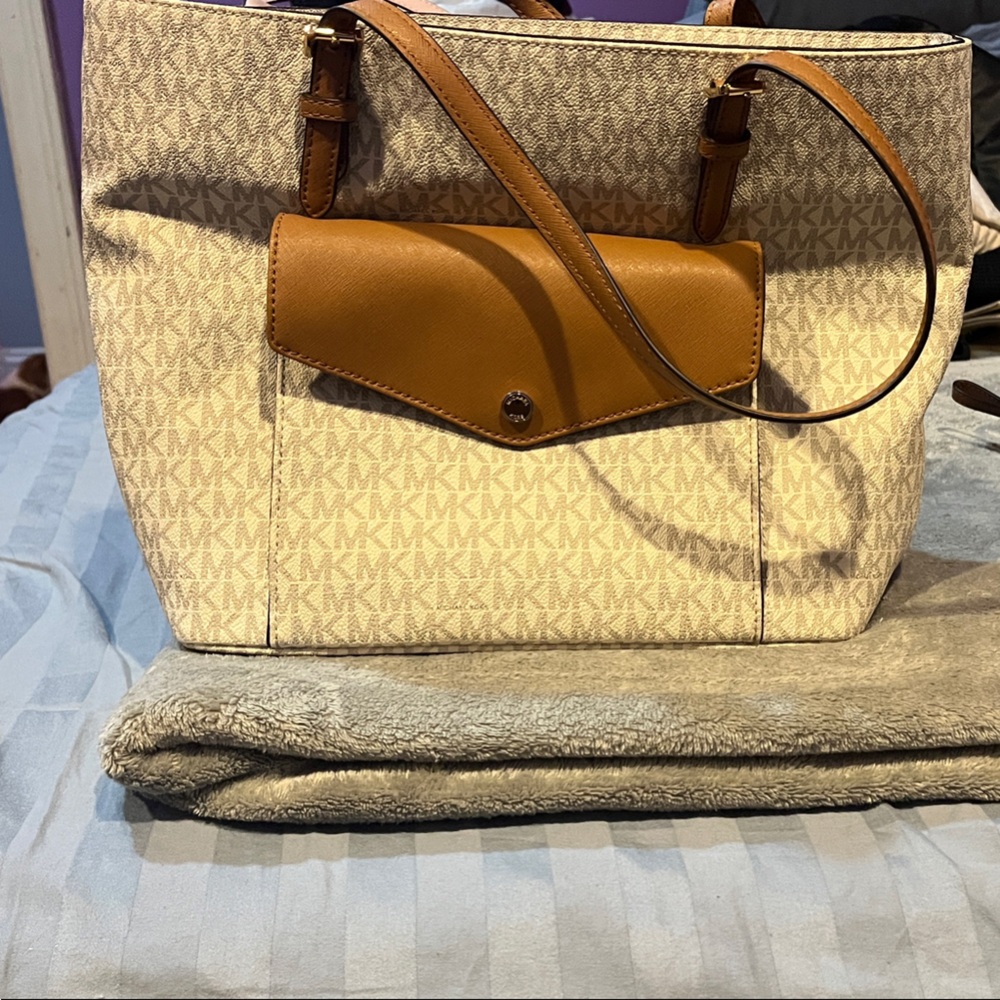 Michael Kors Tan and Cream Tote Bag
